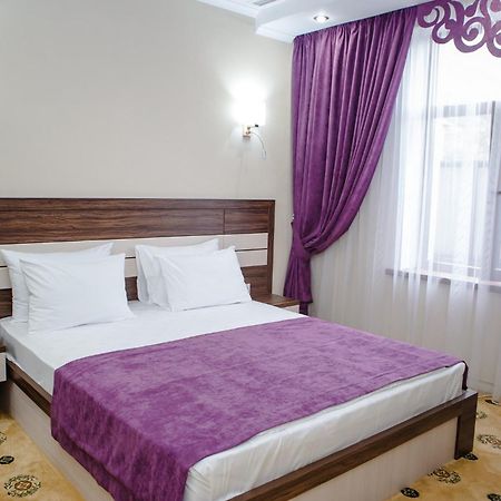 Hotel Luxury House Shymkent Exterior foto