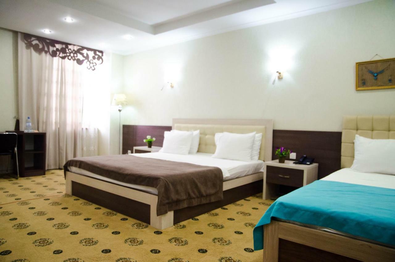 Hotel Luxury House Shymkent Exterior foto