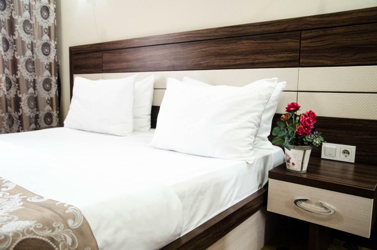 Hotel Luxury House Shymkent Exterior foto