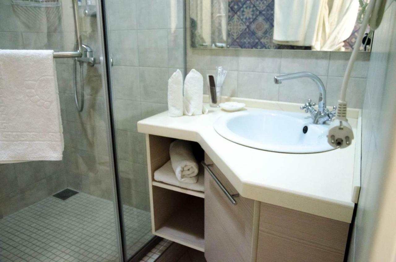 Hotel Luxury House Shymkent Exterior foto